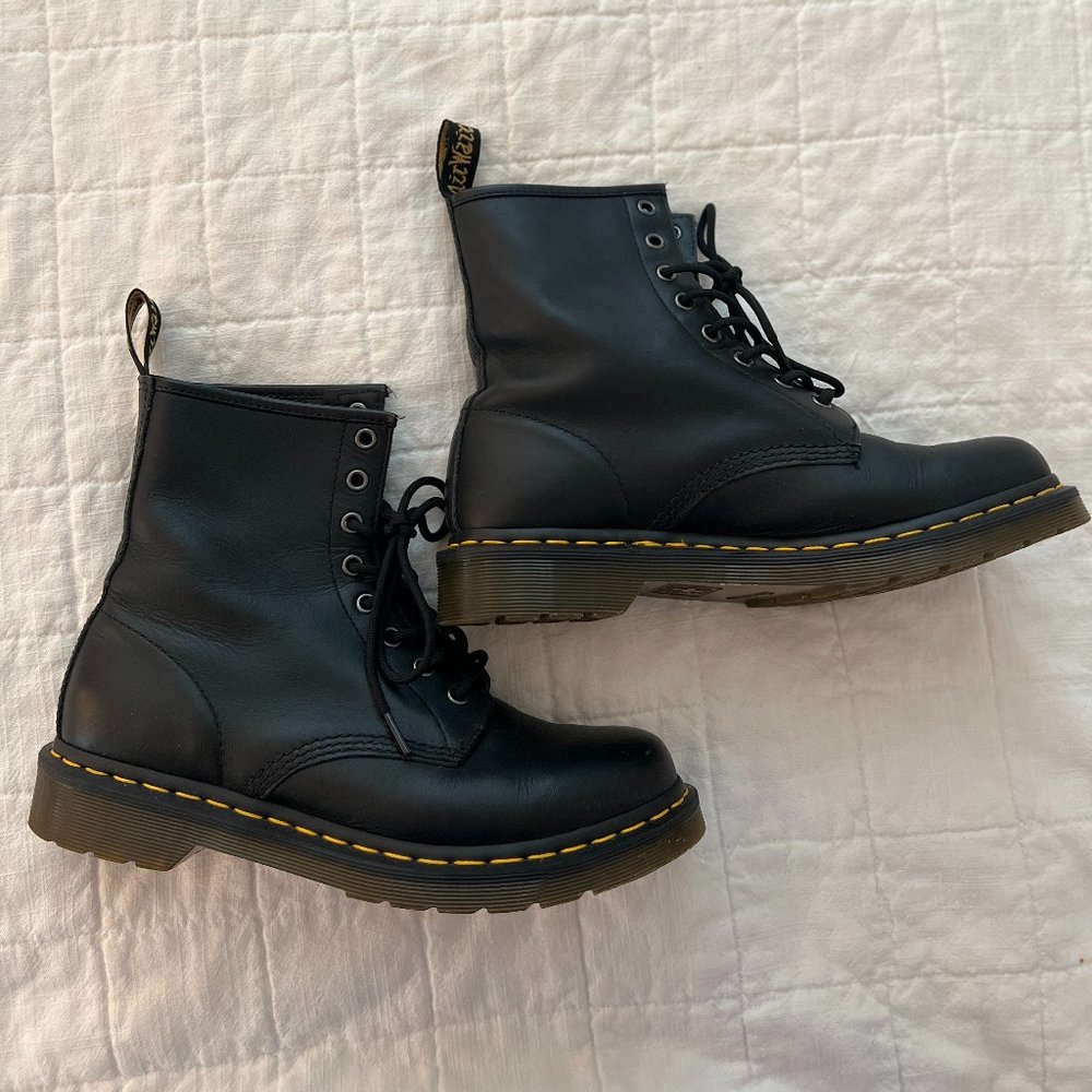 Dr Martens Women’s 1460 Originals Eight Eye Lace Up Boot size 41/9 us